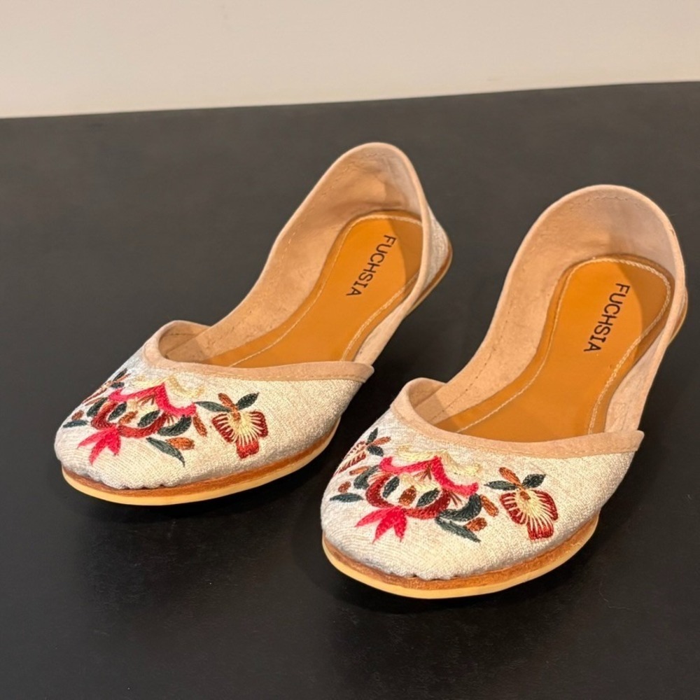 fuchsia handmade leather pink floral embroidered womens flats size 9 beige
